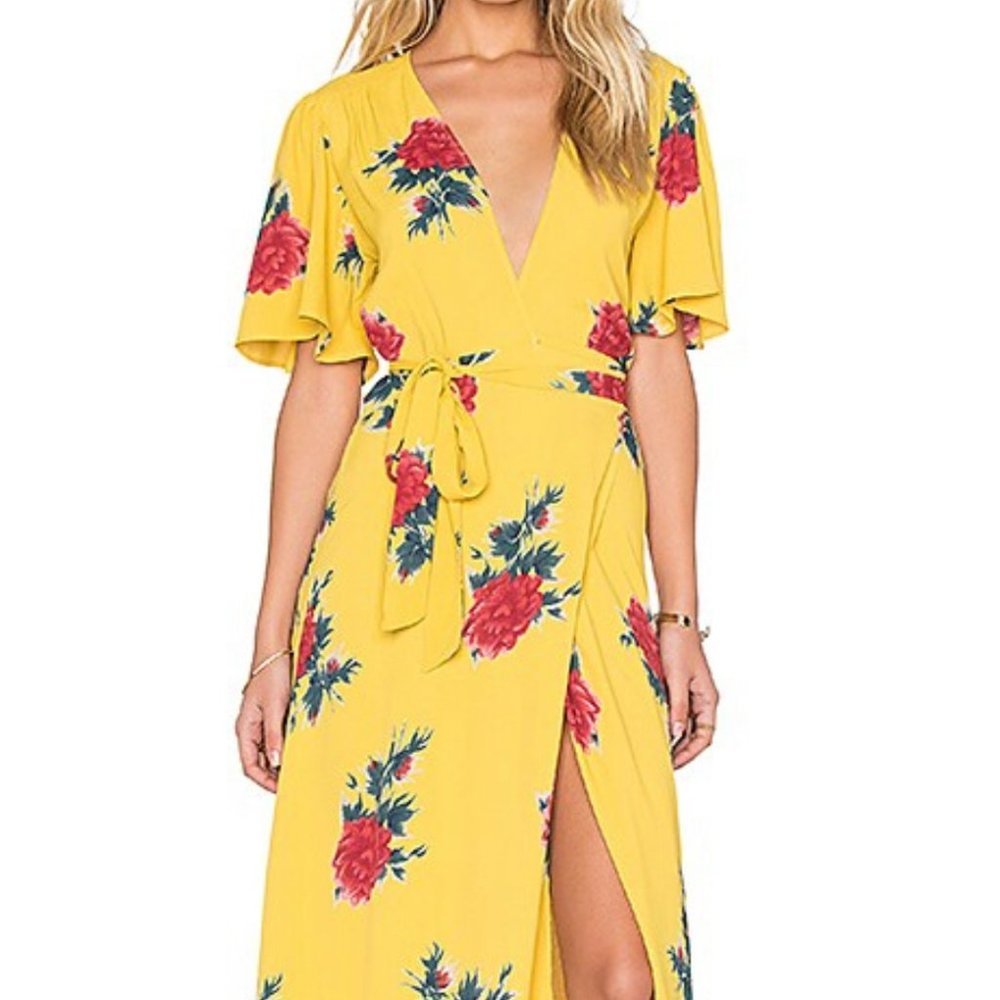 Privacy Please | Tropical Floral Kimono Wrap Dress | Canary